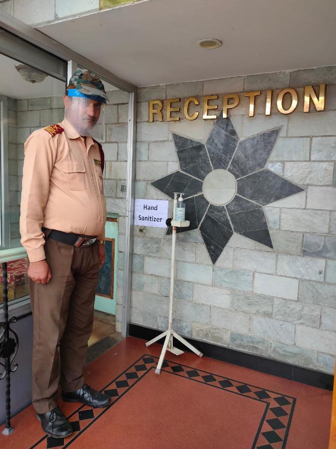 Brightland Hotel Shimla Ngoại thất bức ảnh