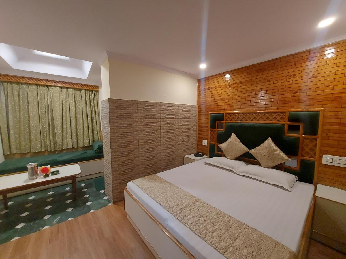 Brightland Hotel Shimla Ngoại thất bức ảnh
