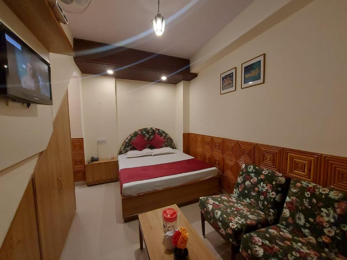 Brightland Hotel Shimla Ngoại thất bức ảnh