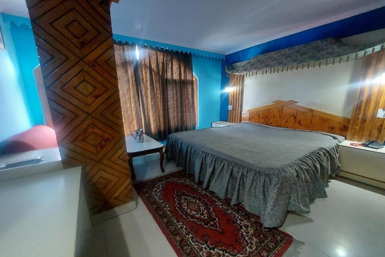 Brightland Hotel Shimla Ngoại thất bức ảnh