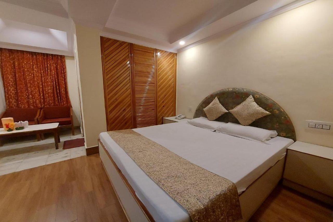 Brightland Hotel Shimla Ngoại thất bức ảnh